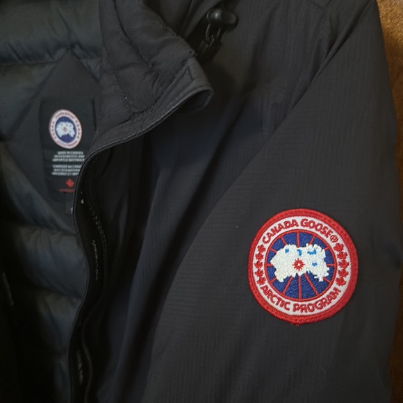 Canada Goose Camp Hooded Jacket - Picture 6 of 12